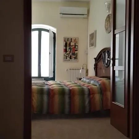 Pietro Giuliano Appartamento